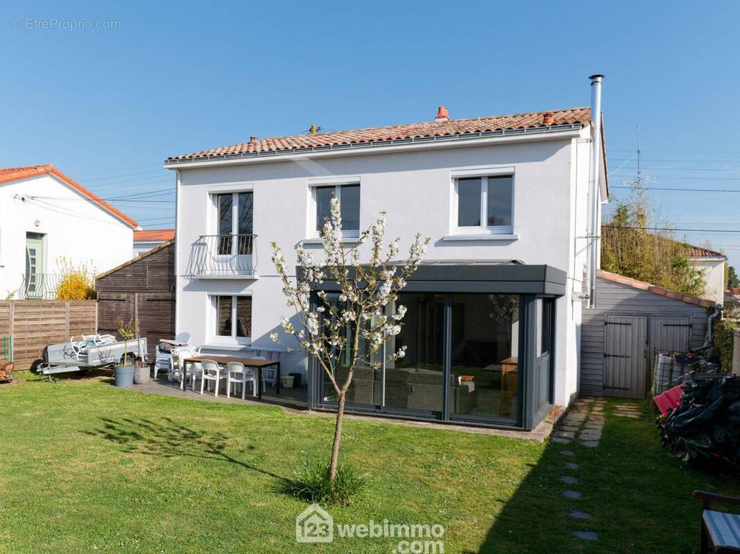 Façade arrière - Maison à LA ROCHE-SUR-YON