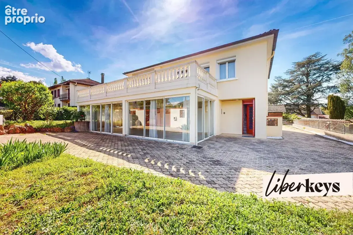 Maison familiale 278 m² avec jardin arboré, piscine, véranda, stationnements – Calme absolu - photo 7