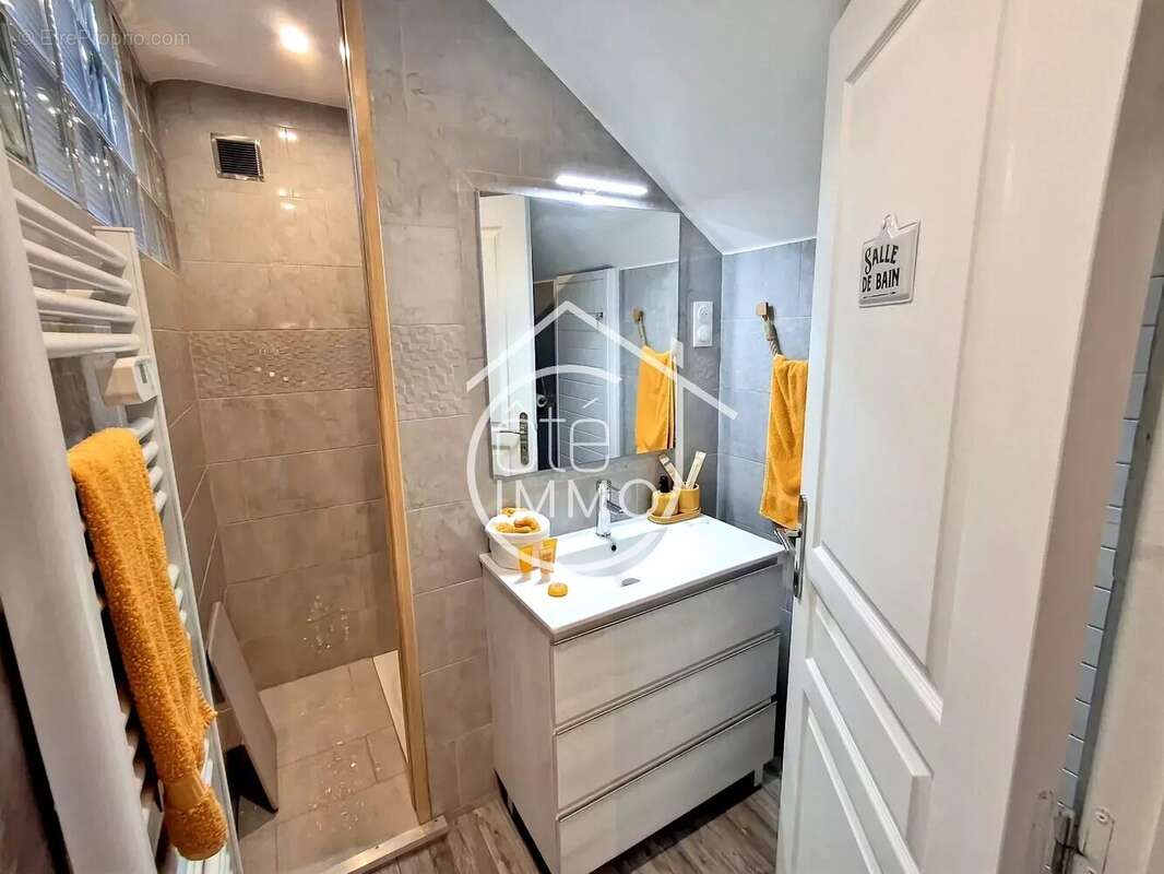 Maison à MOULEYDIER