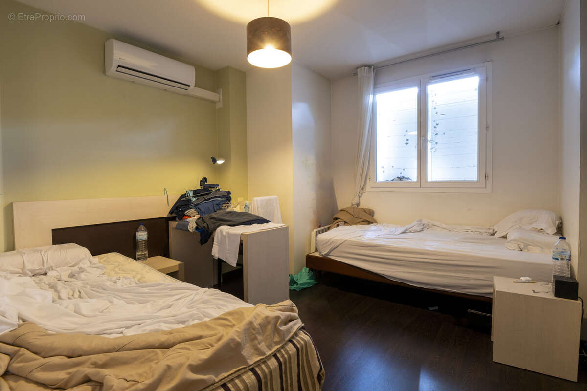 Appartement à SAINT-JEAN-D'ILLAC