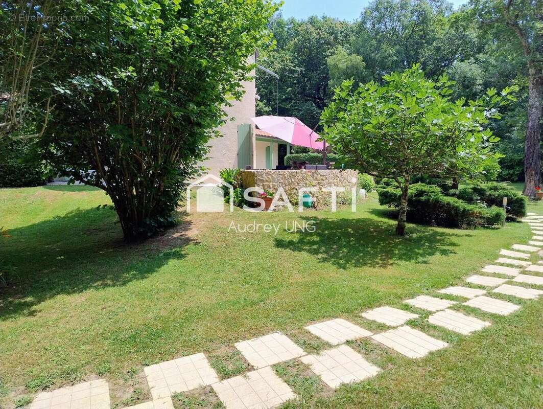 Photo 2 - Maison à FARGUES-SAINT-HILAIRE