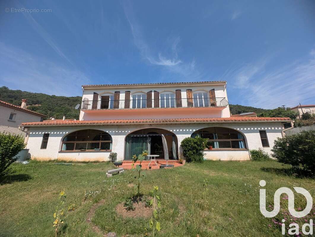 Maison 350 m² à Arles-Sur-Tech  - photo 4