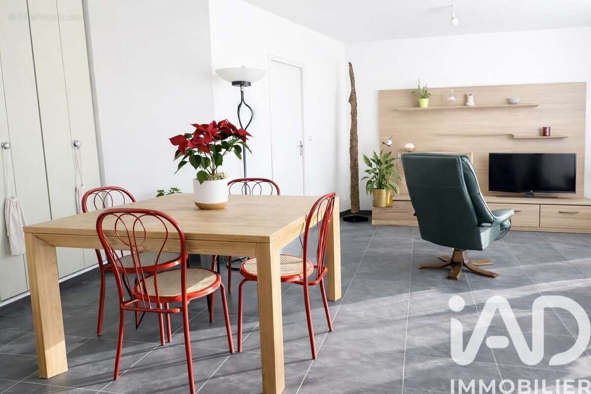 Photo 4 - Maison à LES BROUZILS