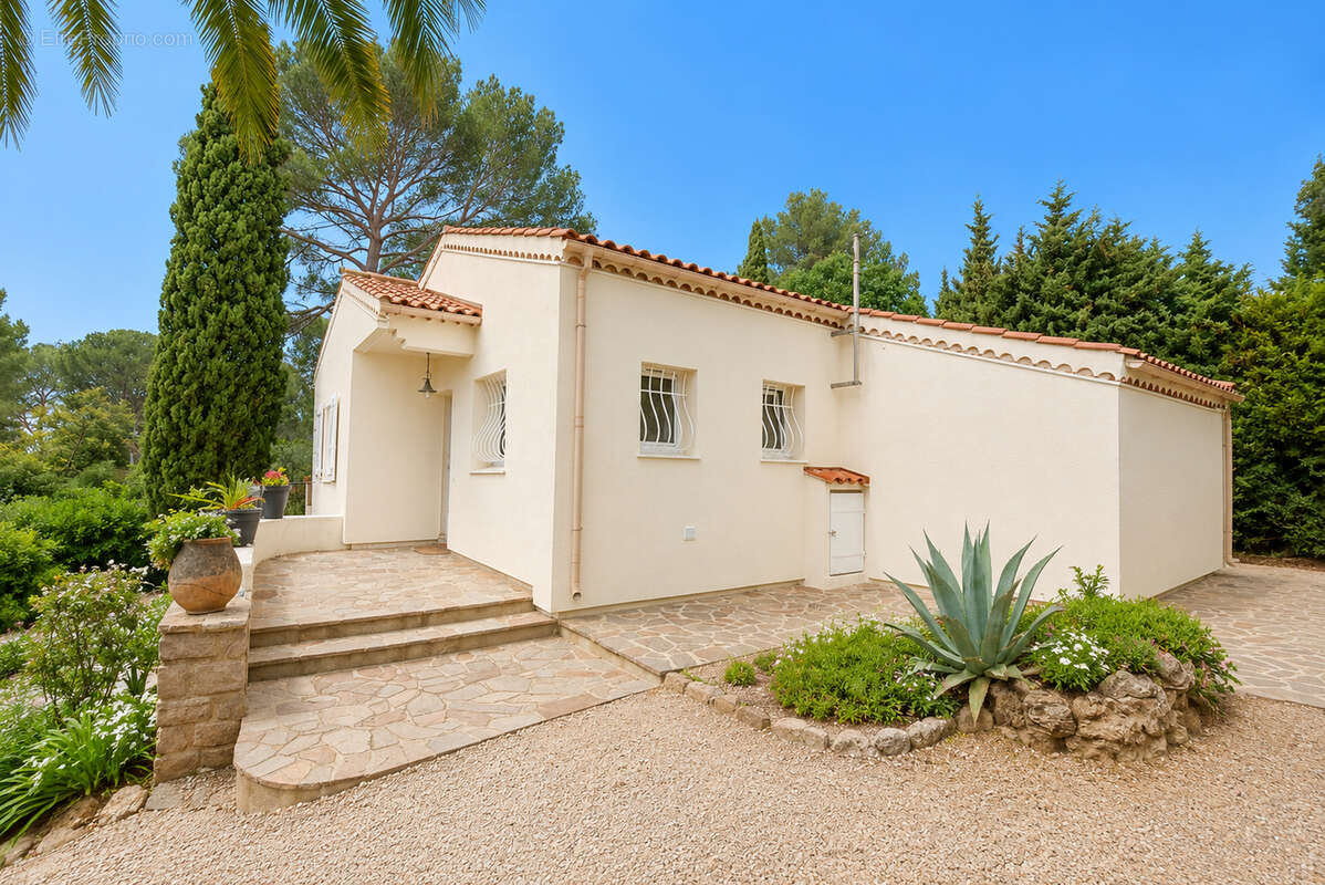 Villa proche mer et commerces - photo 9