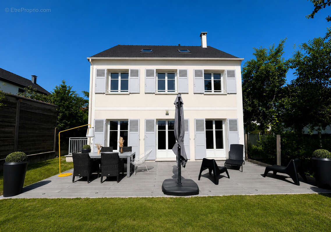 Maison à HOUILLES