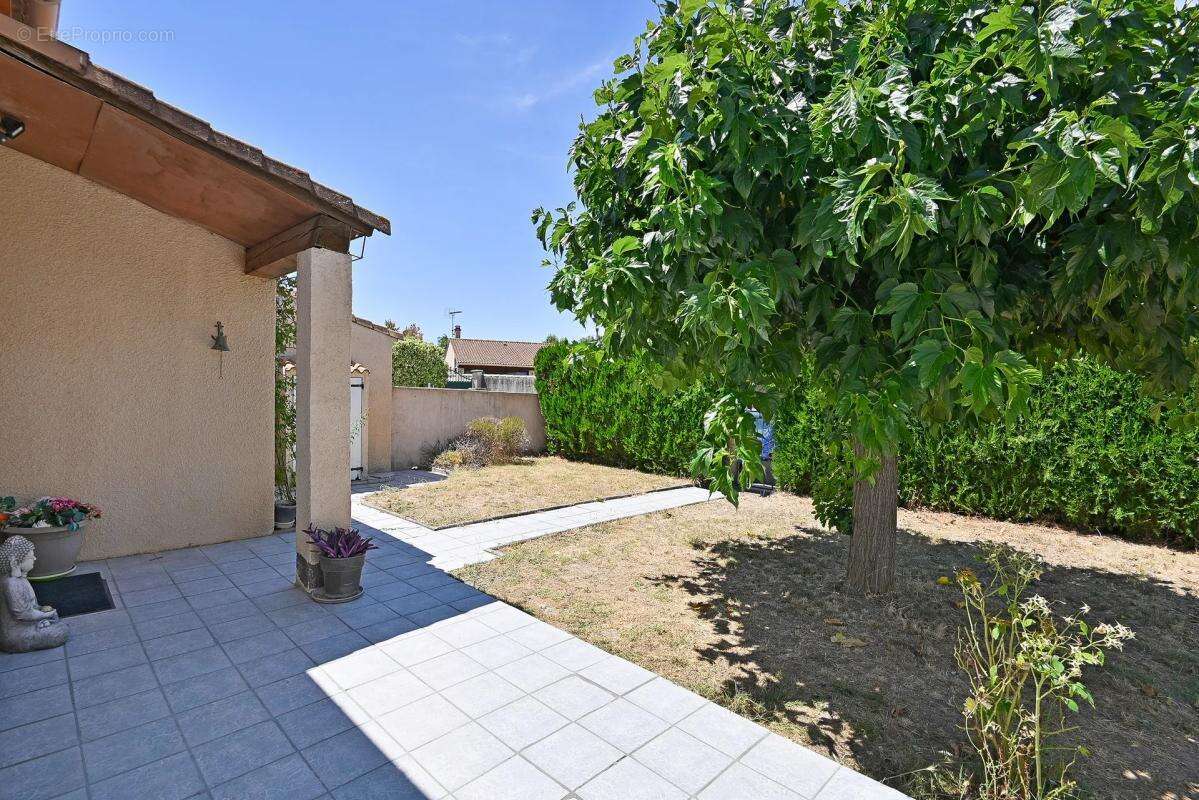 Maison de 5 pièces de 91 m² à Marguerittes - photo 10