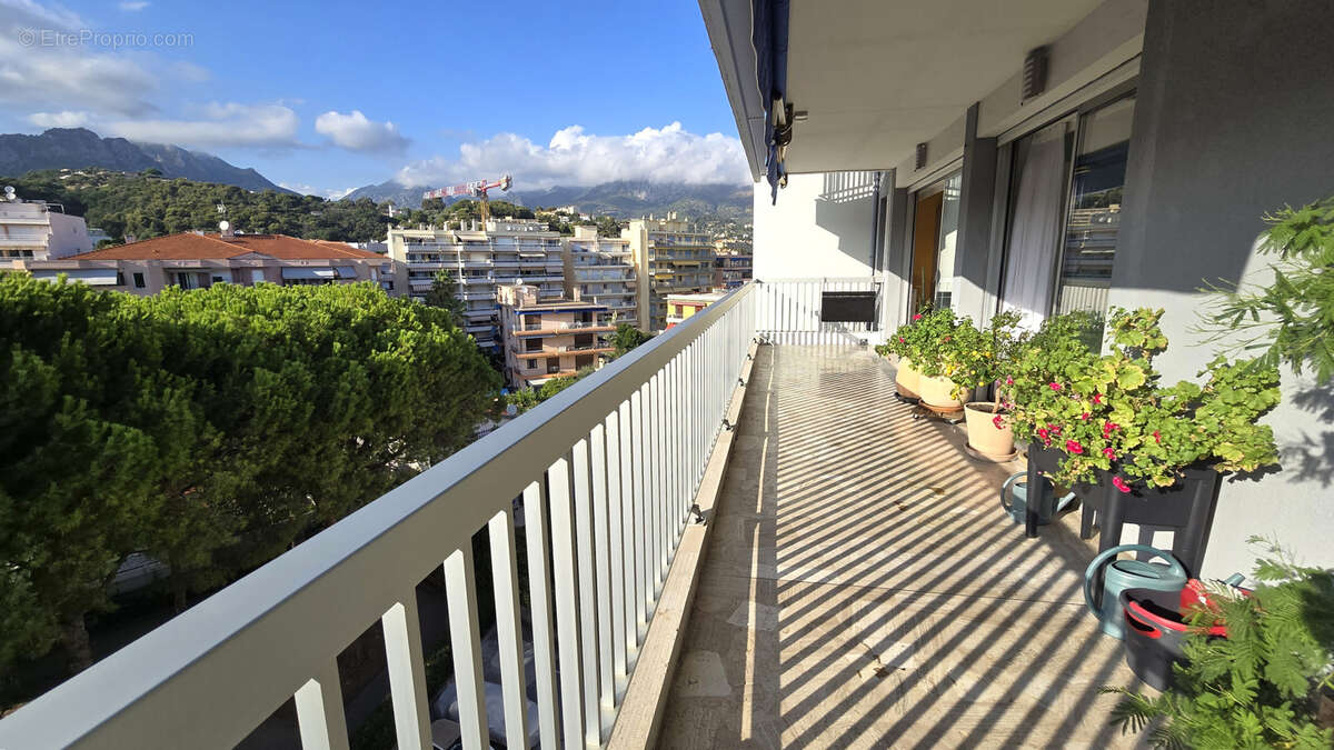 Appartement à ROQUEBRUNE-CAP-MARTIN