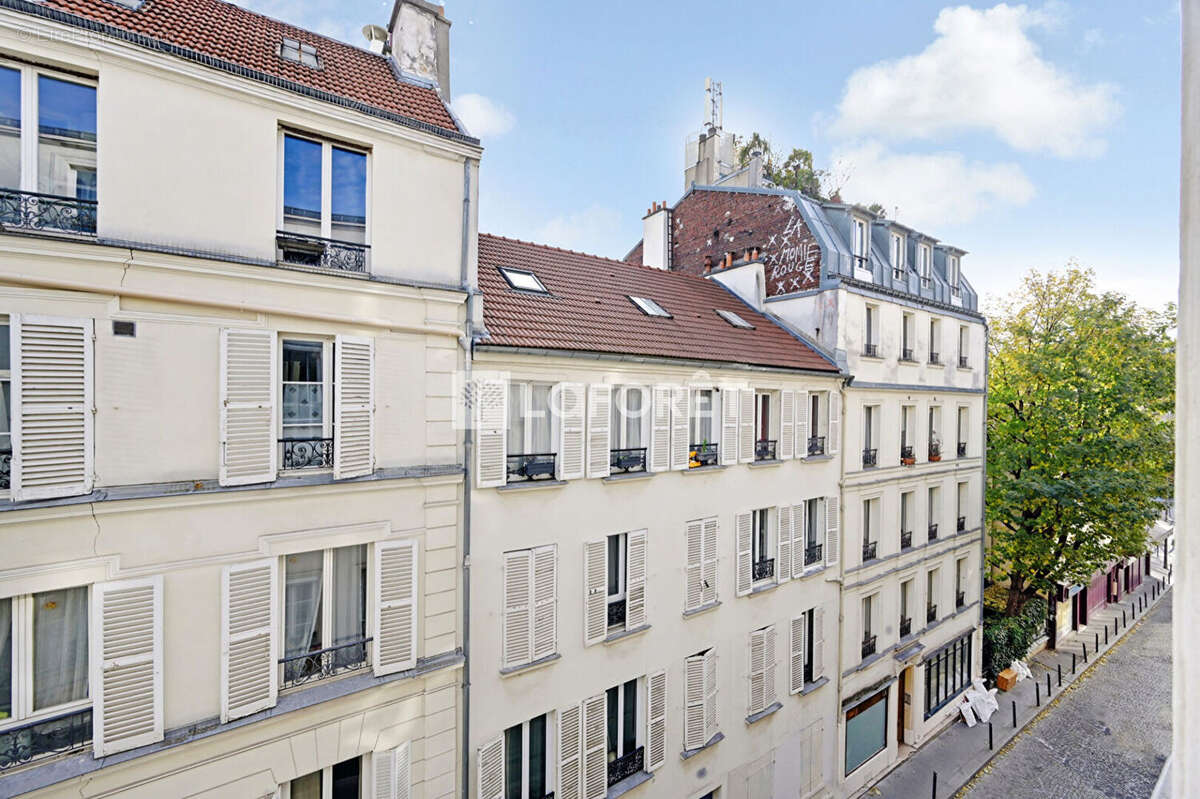 Appartement à PARIS-18E