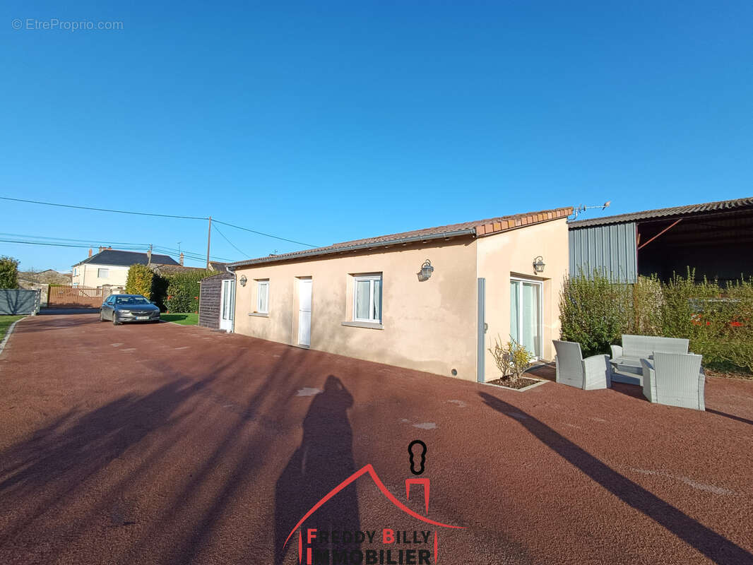 Maison à EPIEDS