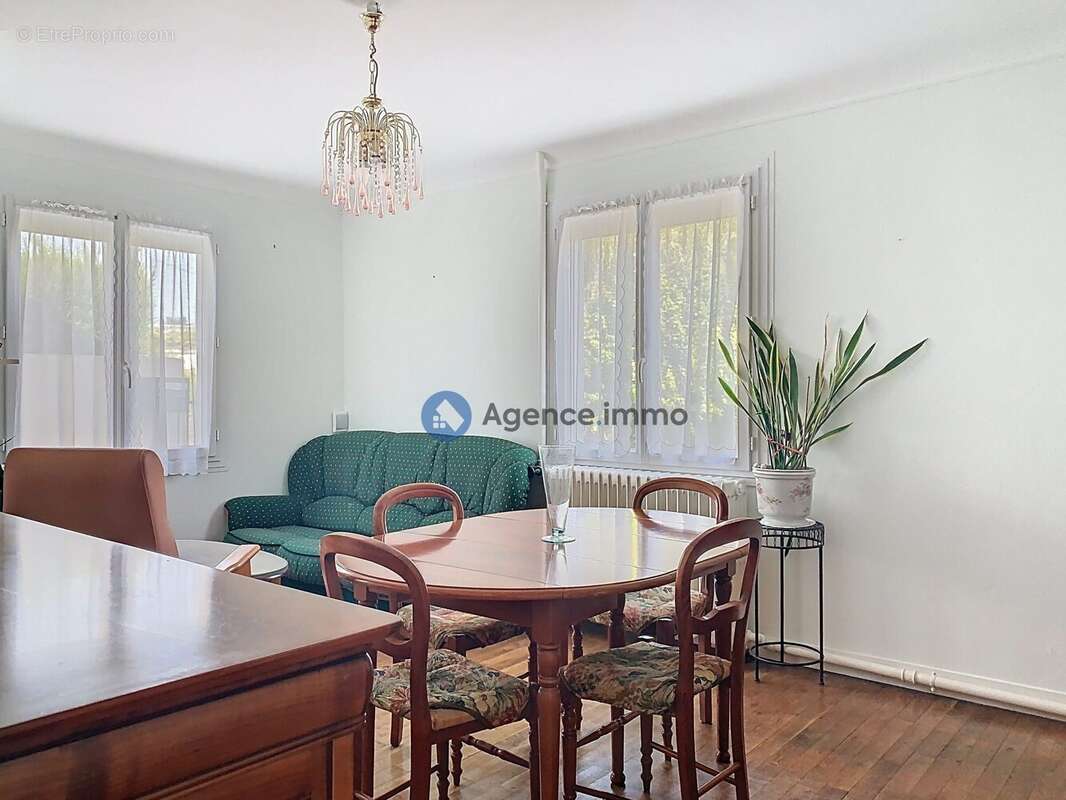 Maison à CHATEAU-LA-VALLIERE