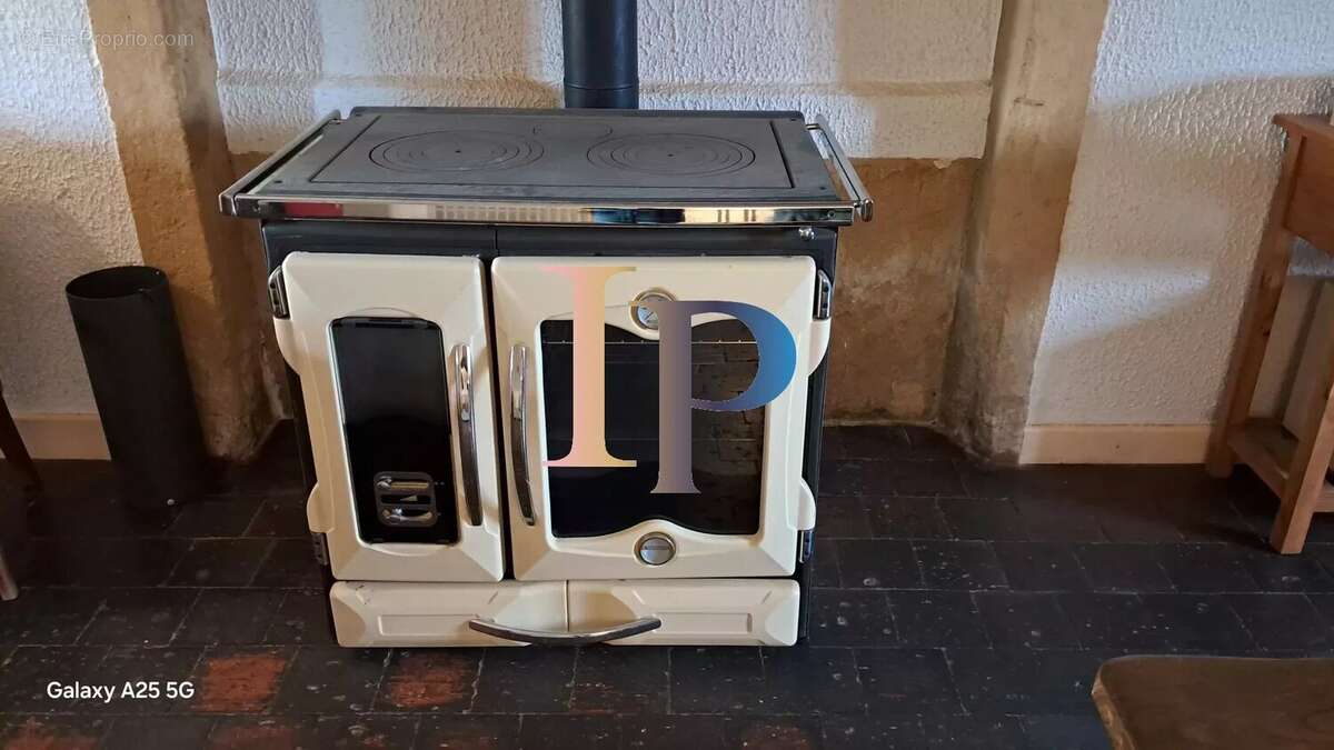 Maison à PARAY-LE-MONIAL