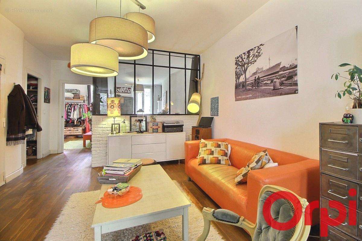 Appartement à MARSEILLE-1E