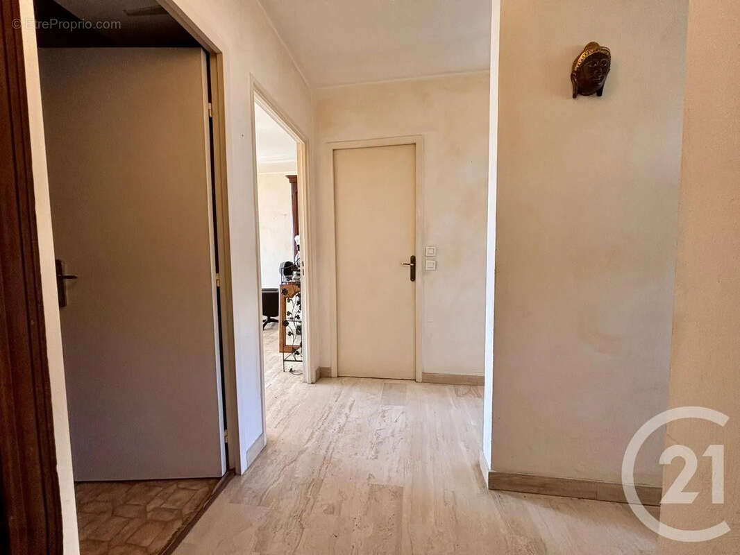 Appartement à LE CANNET
