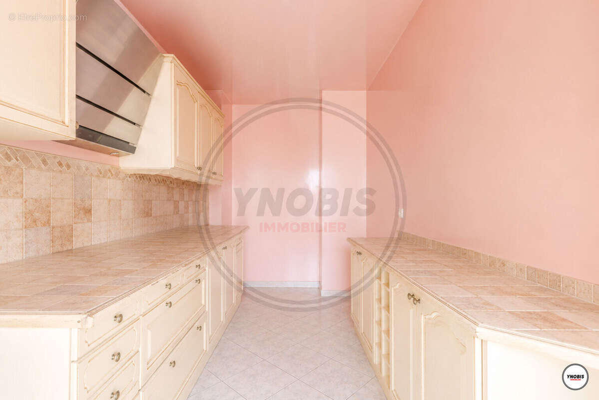 Appartement à LES MUREAUX