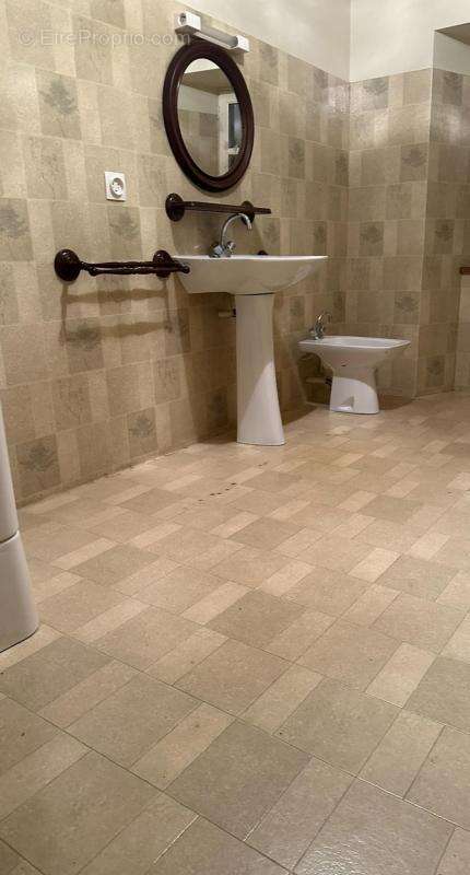 Appartement à MUR-DE-BARREZ