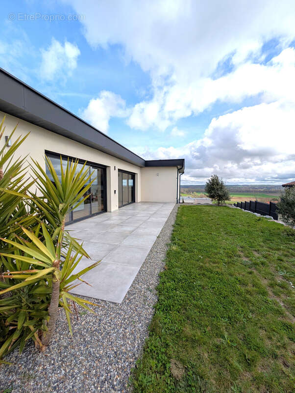 Maison à CASTANET-TOLOSAN