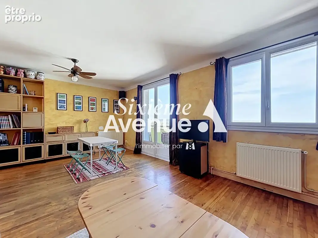 Appartement à DECINES-CHARPIEU