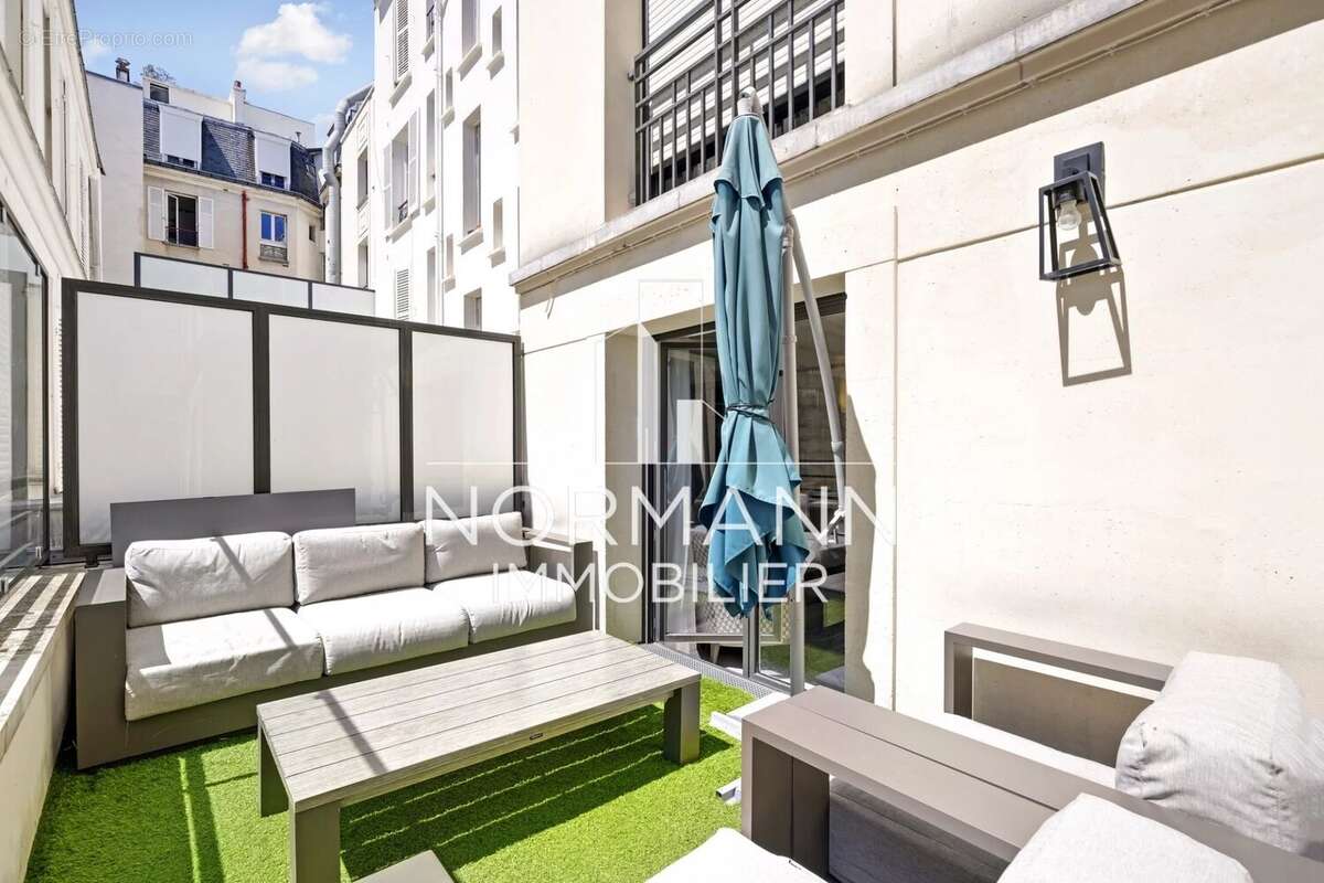Appartement à LEVALLOIS-PERRET