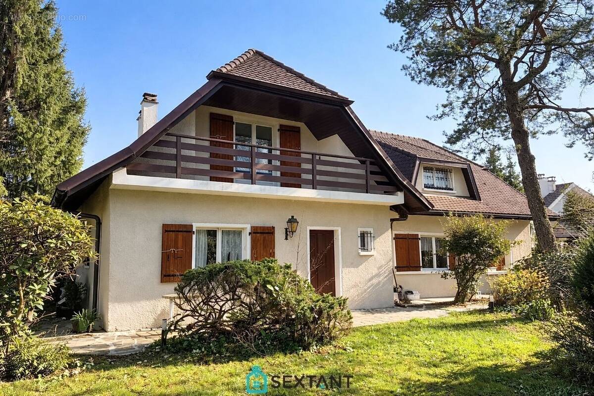 Maison à DIVONNE-LES-BAINS