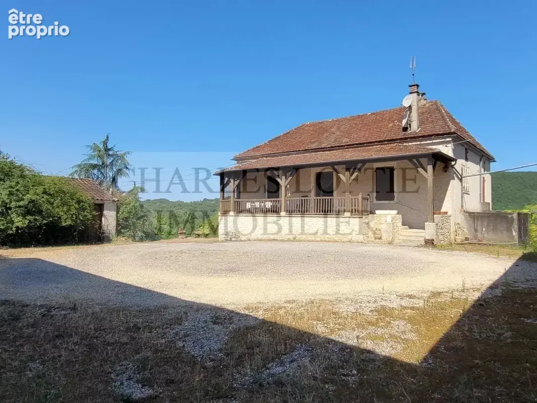 Ancien corps de ferme avec dépendances et terrain de 6200 m2, proche de Puy-l’Evêque - photo 5