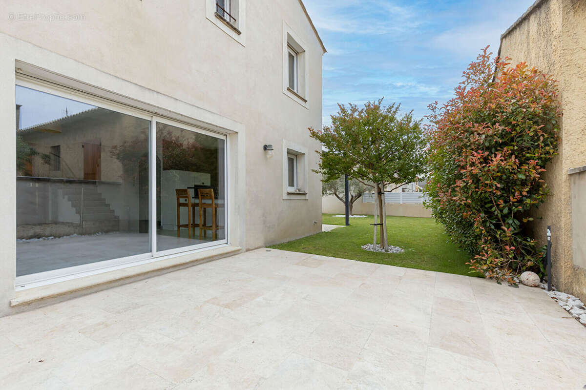Maison à JONQUERETTES