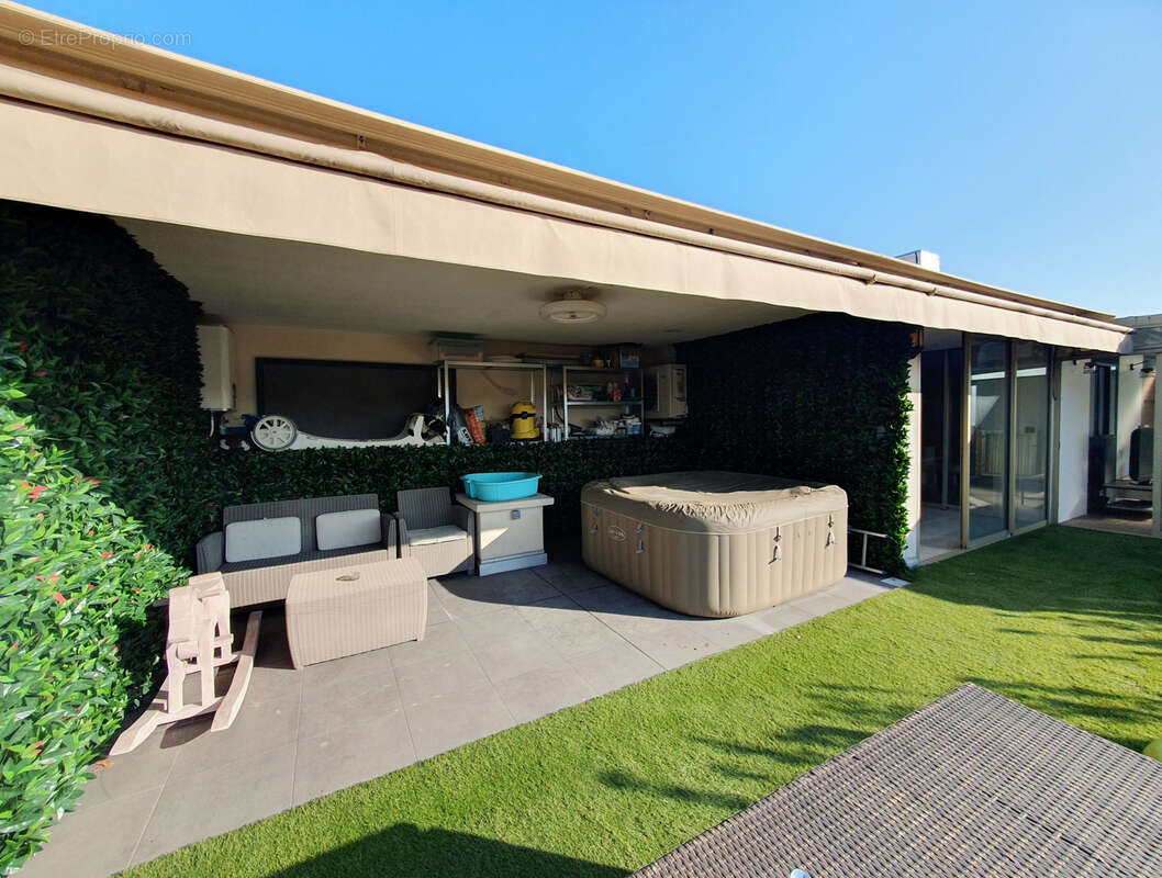 Appartement à CAGNES-SUR-MER