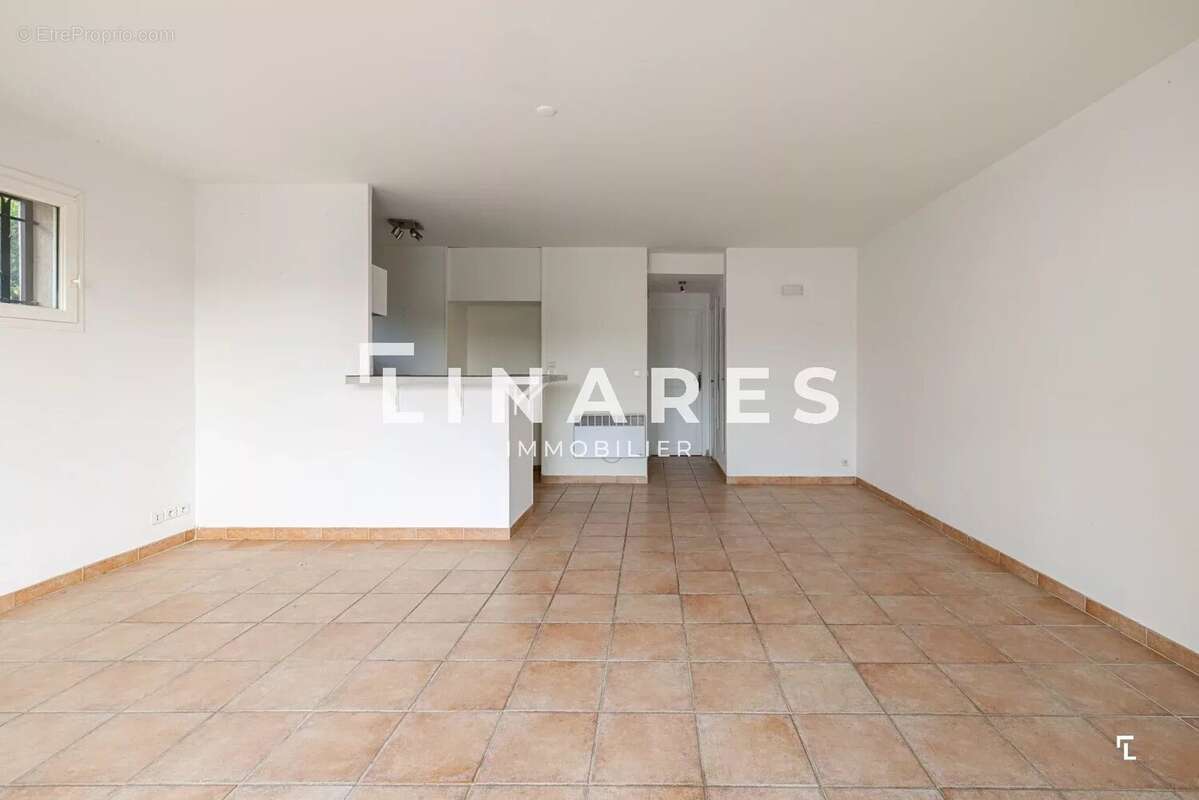 Appartement à MARSEILLE-11E