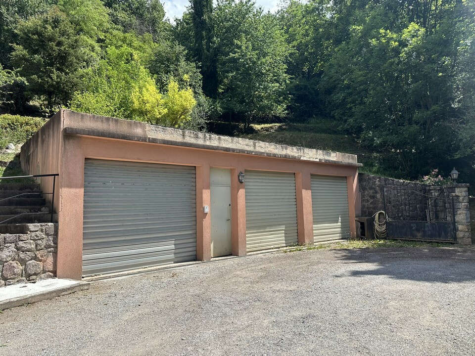 À vendre, moitié droite d’une magnifique maison de maître avec garage et jardin - photo 5