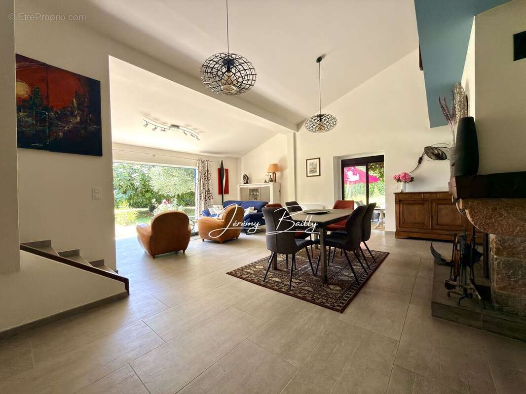 Maison 158 m² à Millas  - photo 4