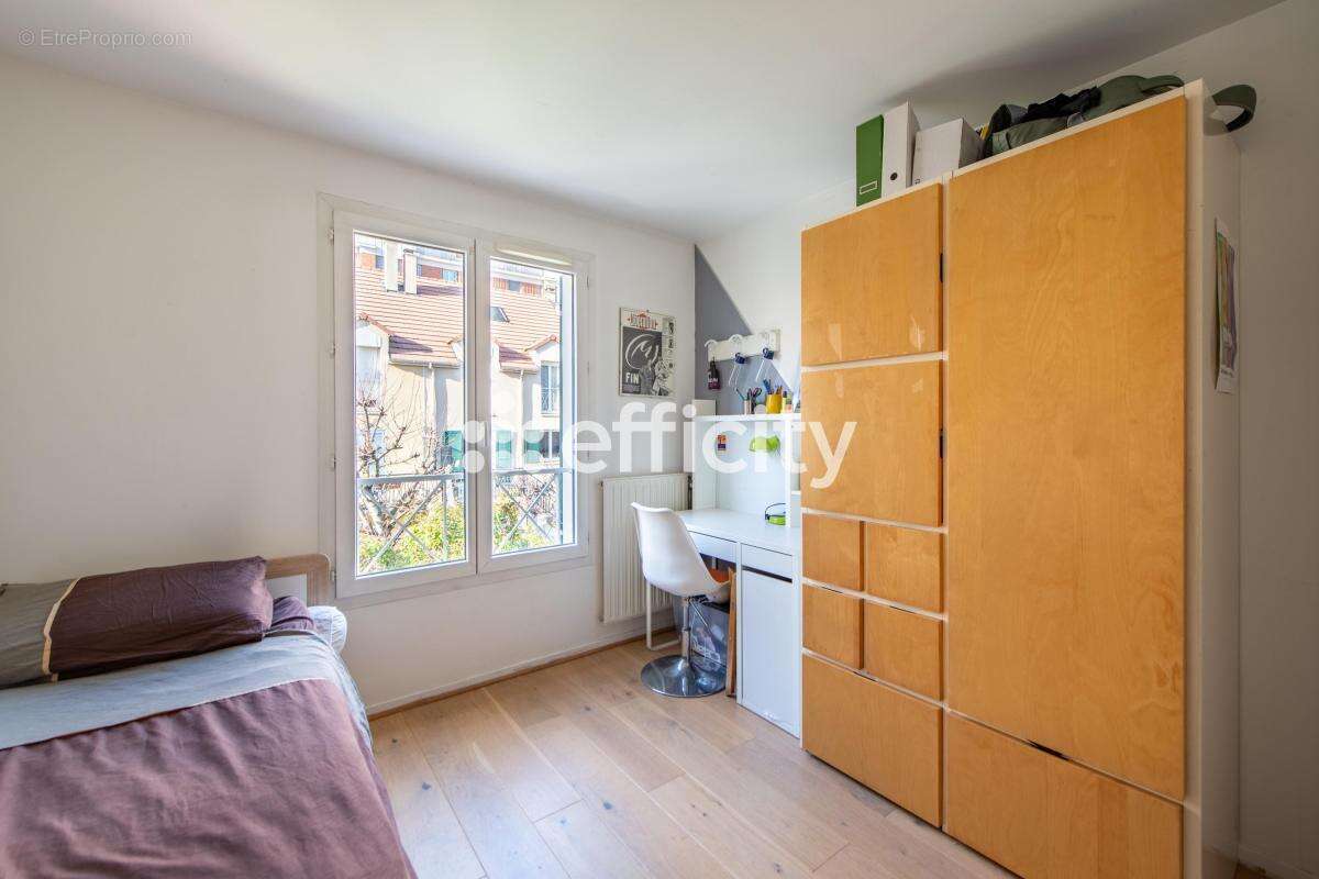 Maison à ASNIERES-SUR-SEINE