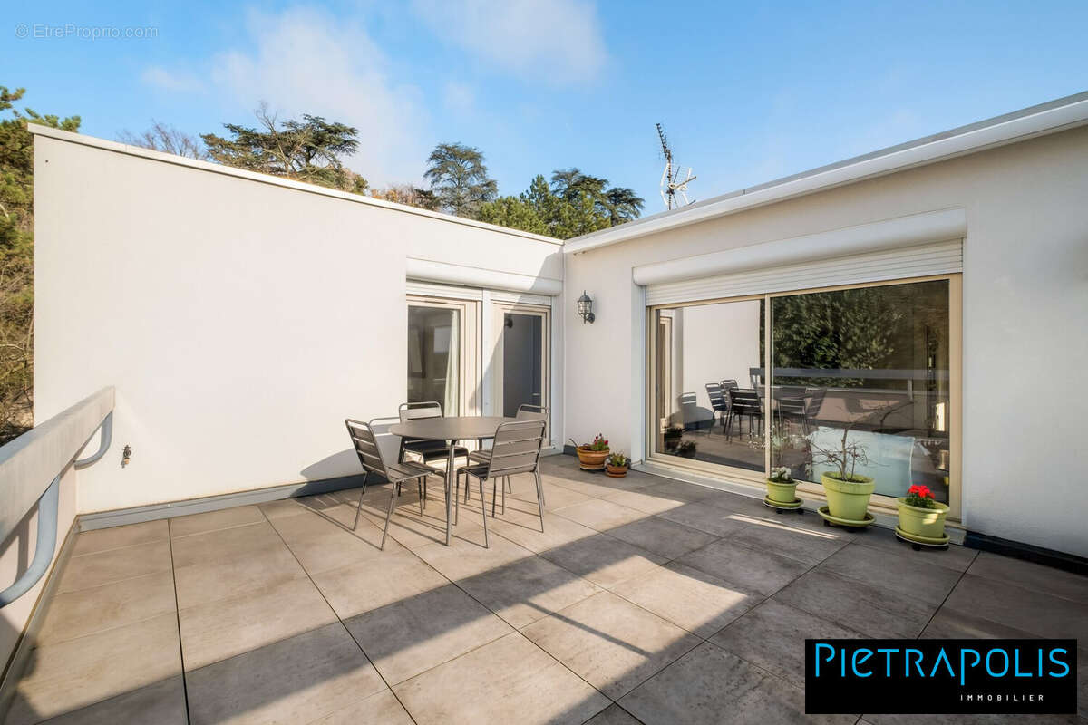 Appartement à RILLIEUX-LA-PAPE