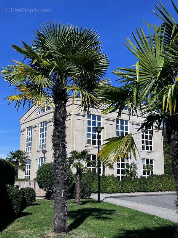 Appartement à VOISINS-LE-BRETONNEUX