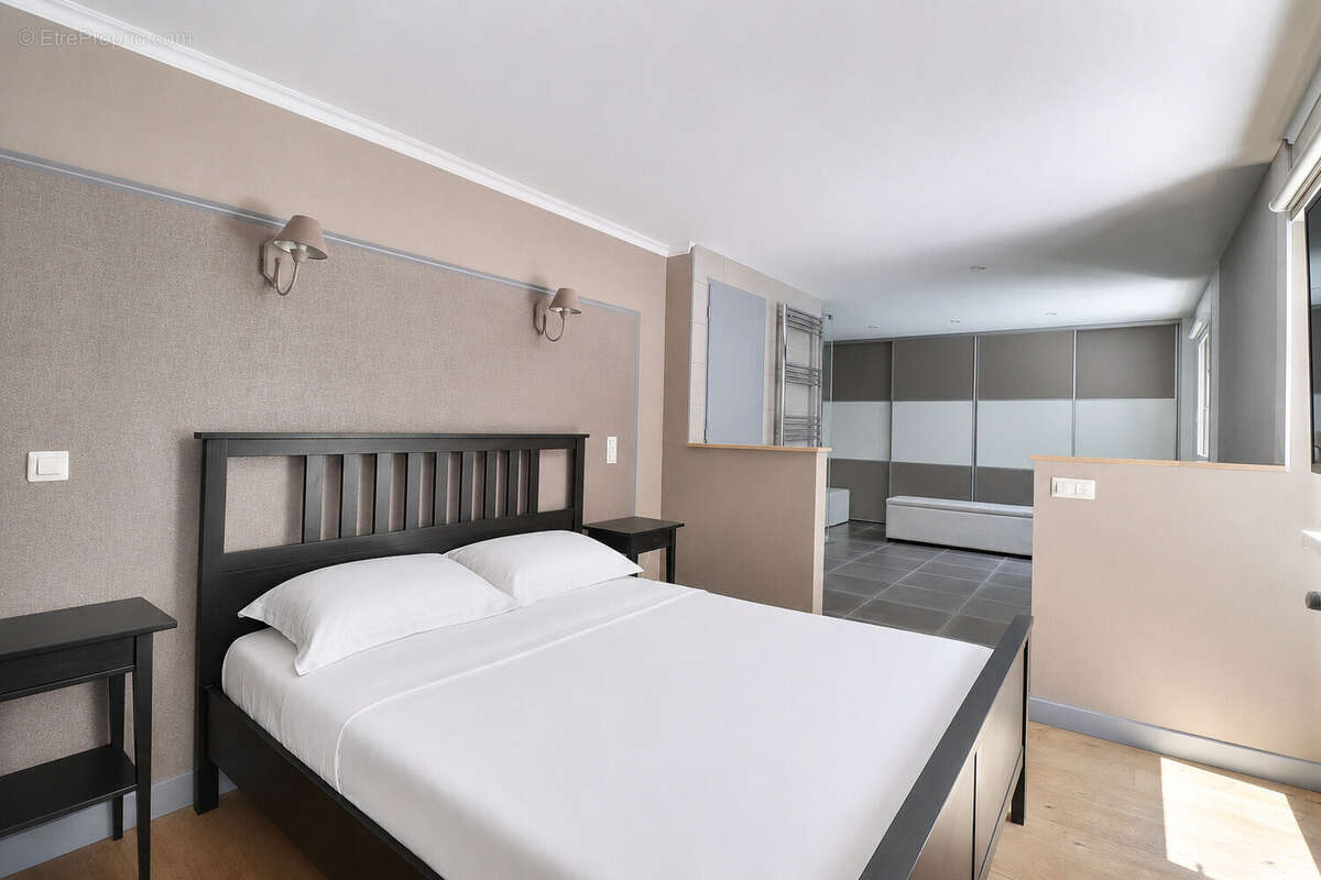 Maison de ville rénovée centre Langon - photo 9