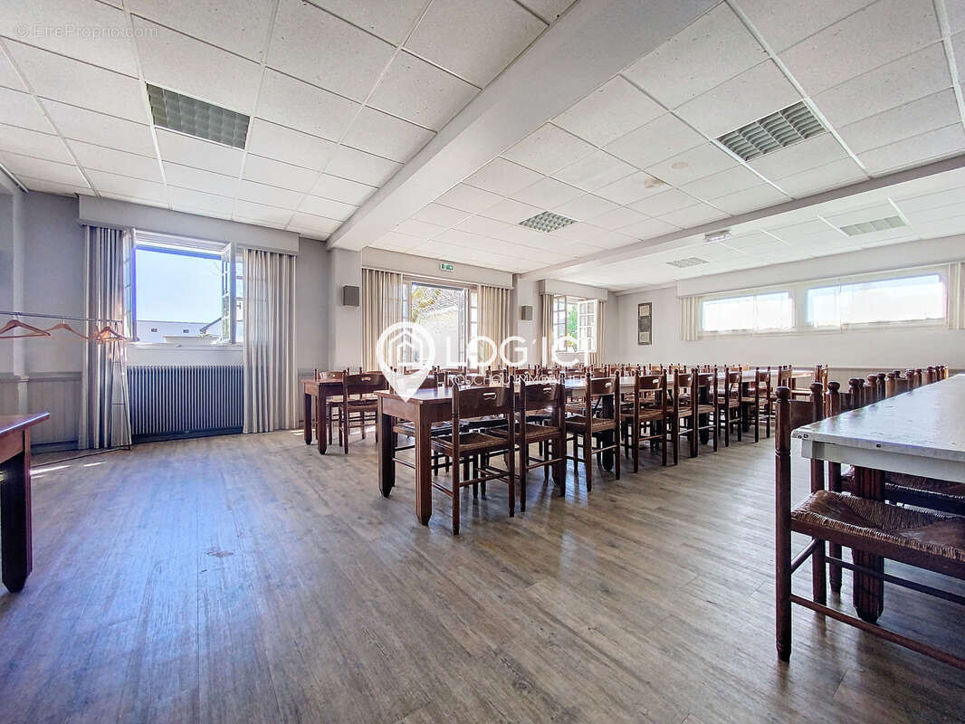 Commerce à SEVIGNACQ