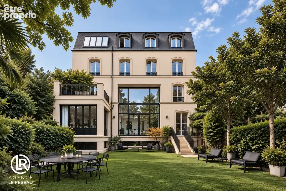 Maison à PARIS-17E