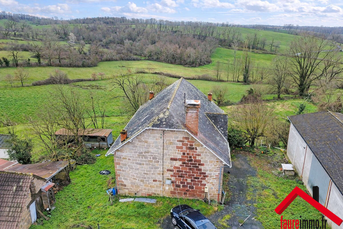 Maison à COSNAC