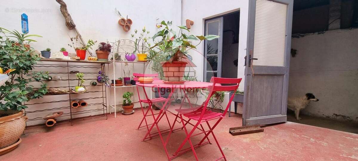 Maison à THEZAN-DES-CORBIERES