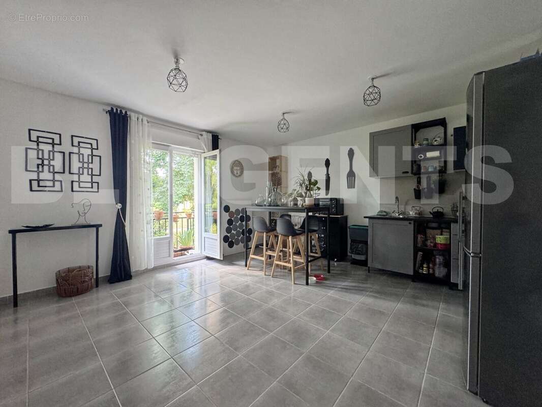 image00015_DxO - Appartement à COULOMMIERS