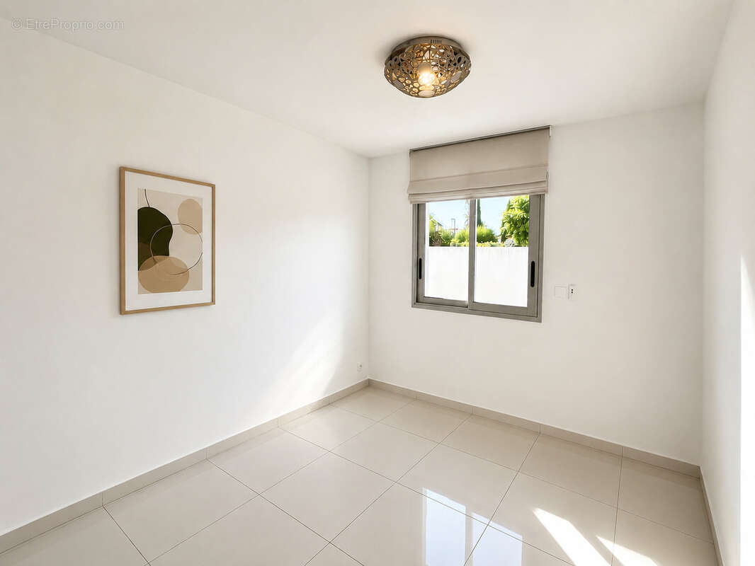Villa d'architecte avec piscine et deux appartements indépendants - photo 7