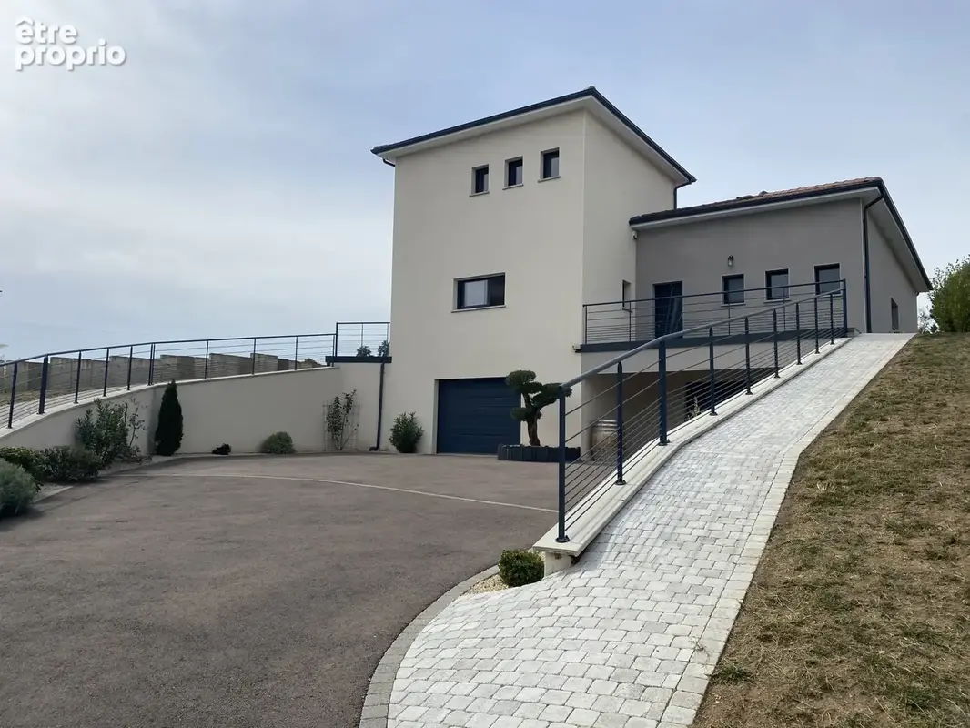 Maison 5 pièces 168 m² à vendre à Charlieu (42190) - photo 26