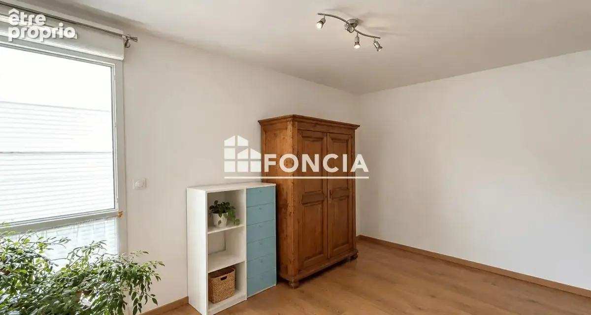 À vendre – Superbe appartement T4 récent avec balcon et garage – Résidence LE VERTUO - photo 7