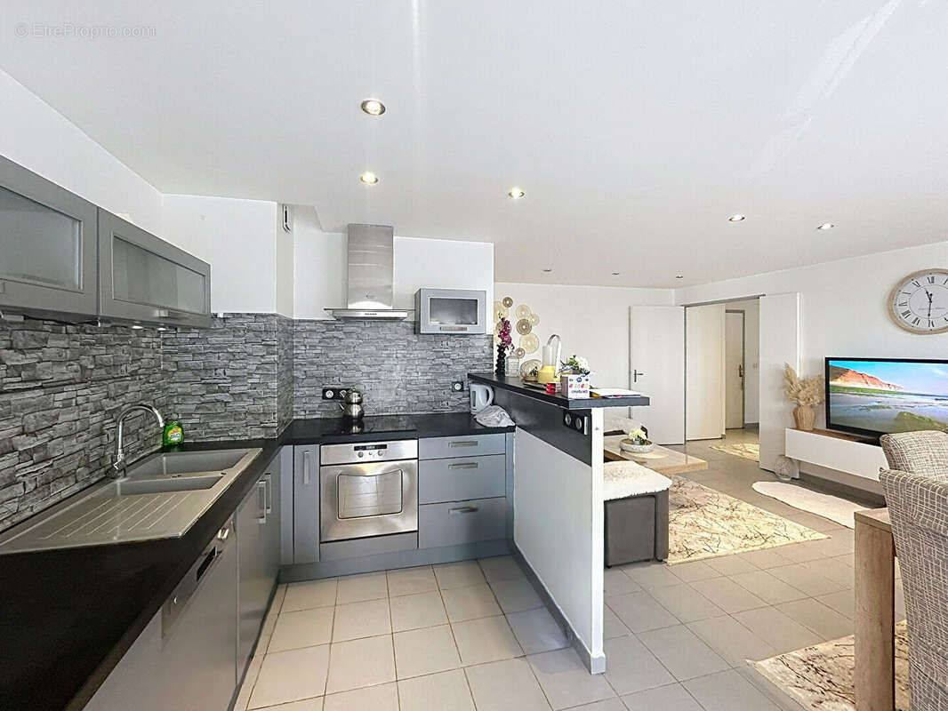 Appartement à MARSEILLE-15E