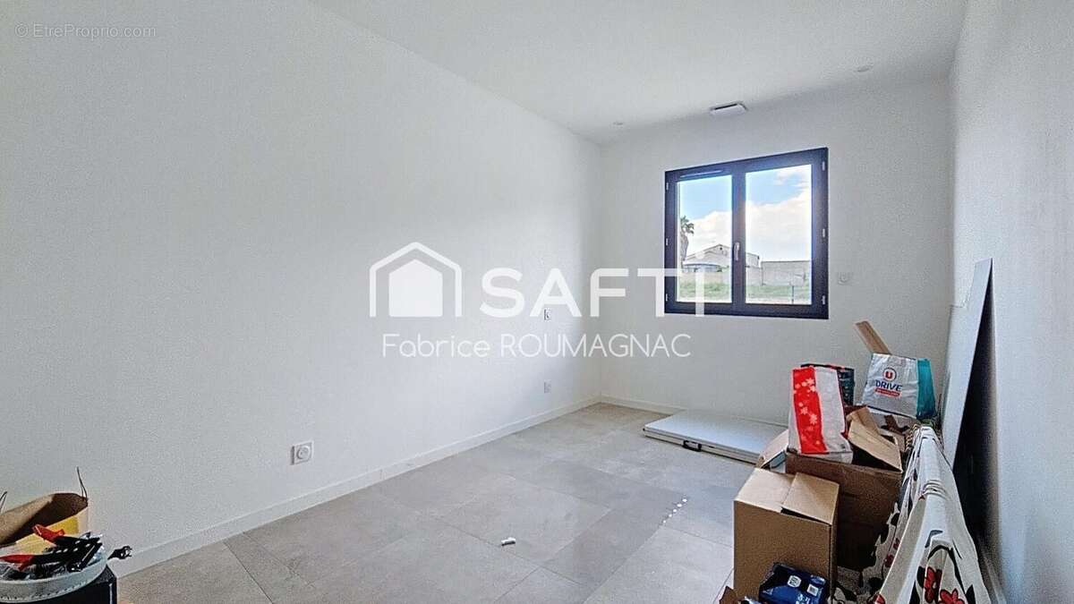 Photo 8 - Maison à LESPIGNAN