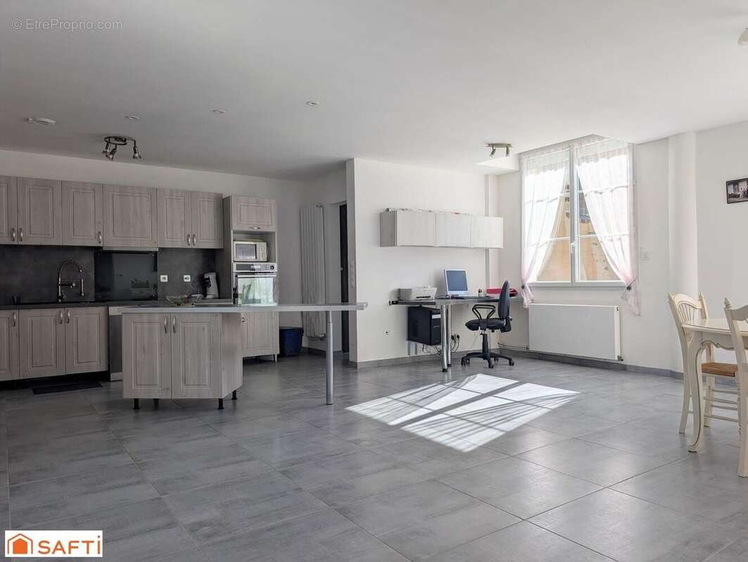 Maison 140 m² à Feings  - photo 5