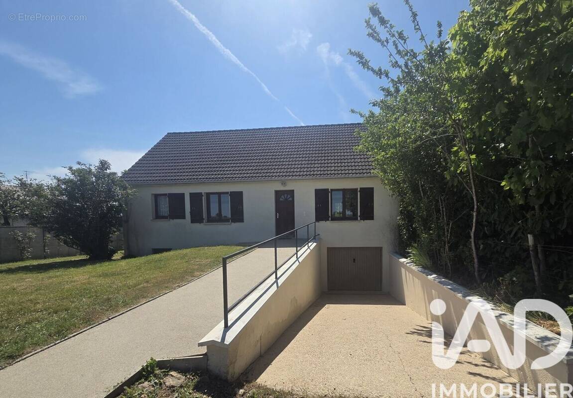 Photo 1 - Maison à ARROU