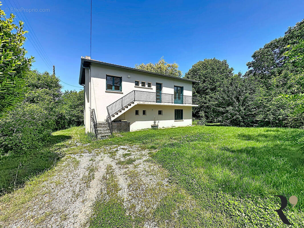 Maison à DREMIL-LAFAGE