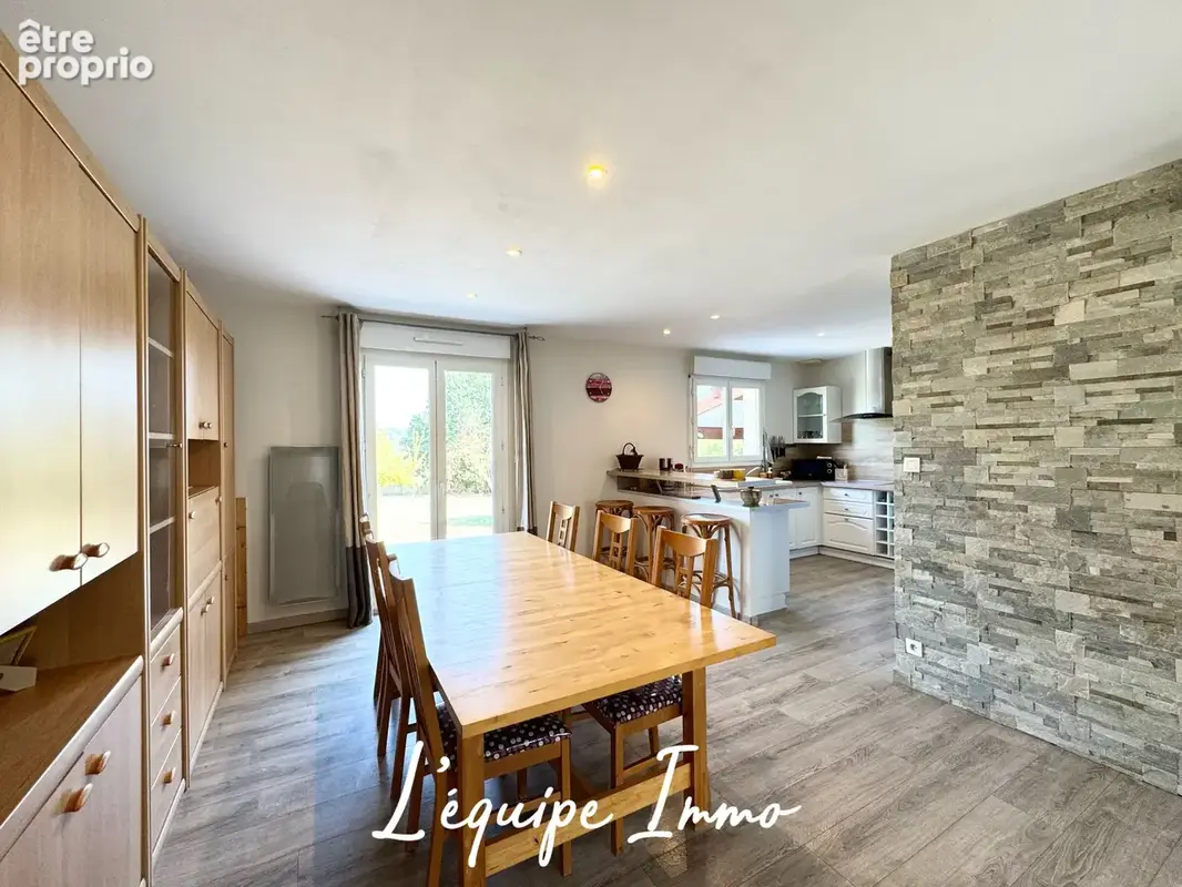 Maison 7 pièces avec grand jardin arboré - photo 5
