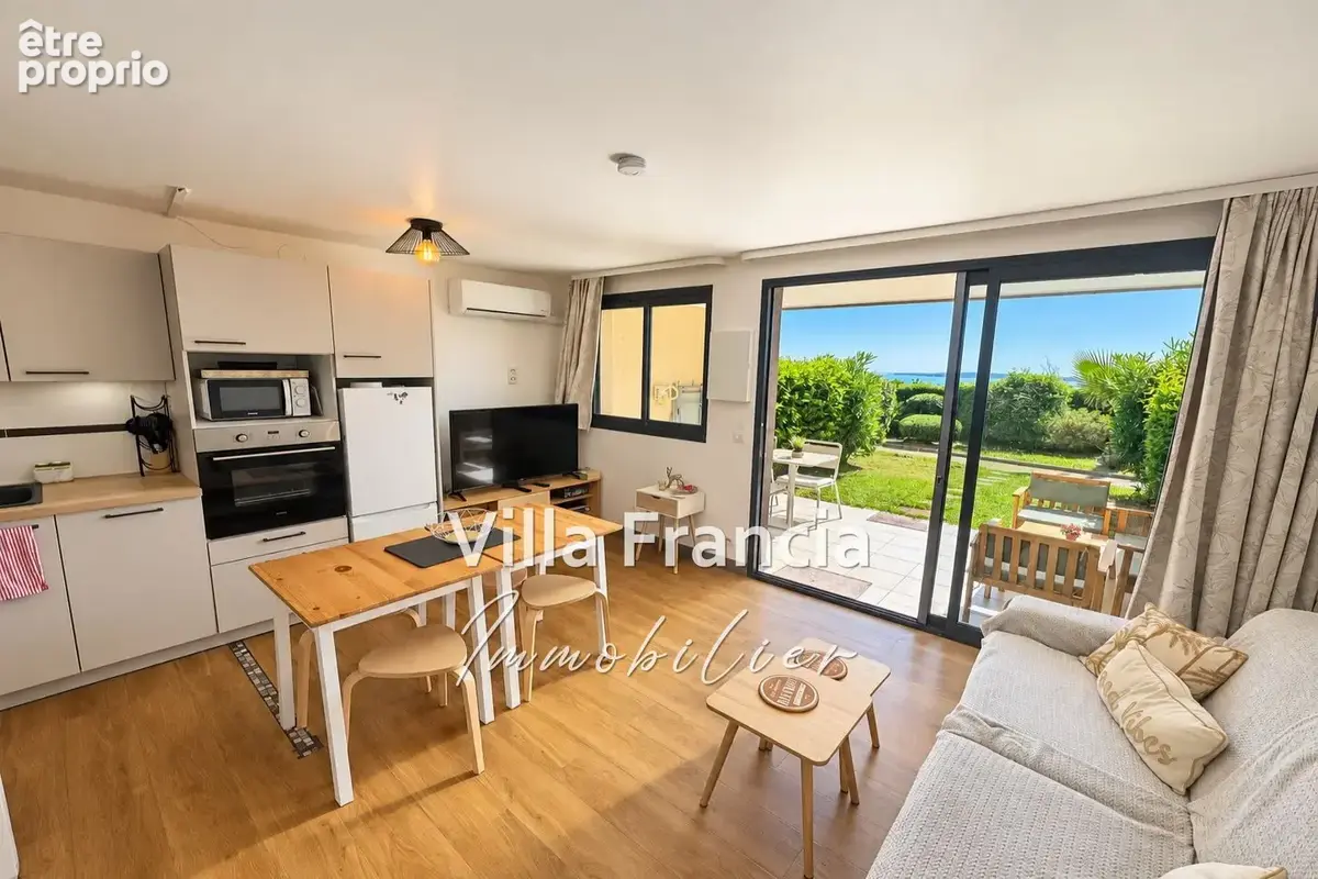 Appartement 3 pièces 35 m² à vendre à Cannes (06400) - photo 2