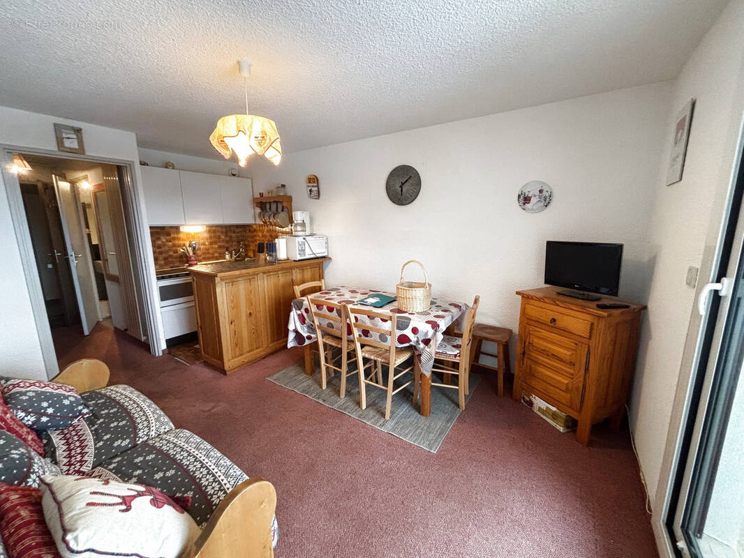 Appartement à SAINT-FRANCOIS-LONGCHAMP