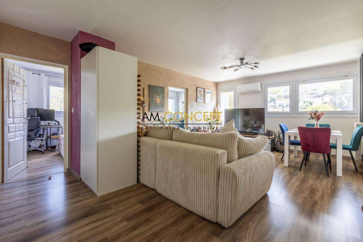 Bel Appartement T4 Lumineux - La Trinité - Les chênes verts - photo 6